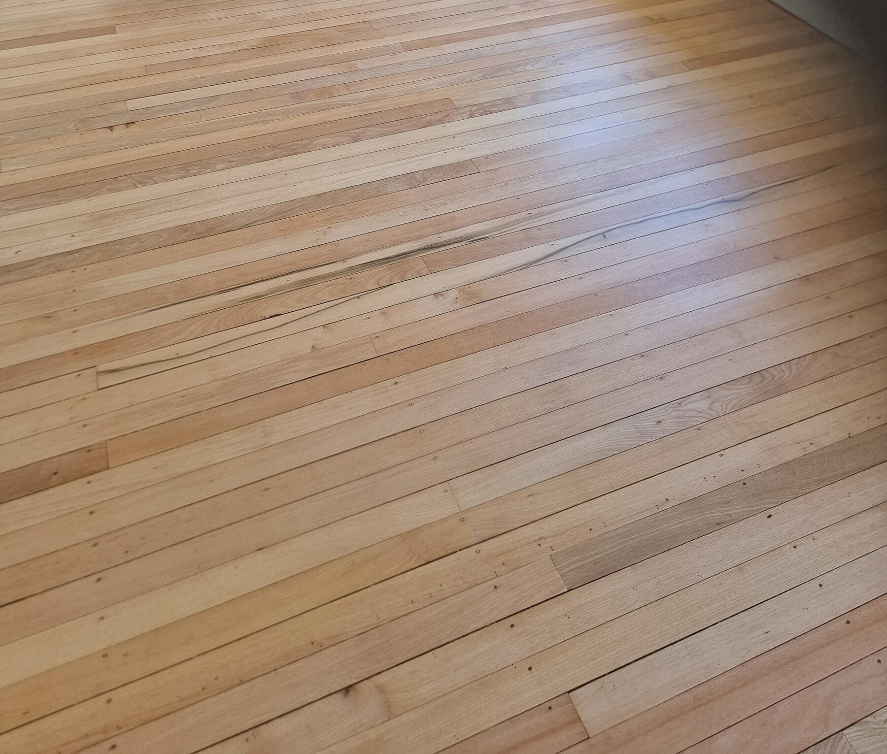 Tawa Floor polishing in Porirua